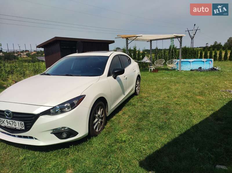 Седан Mazda 3 2015 в Рівному