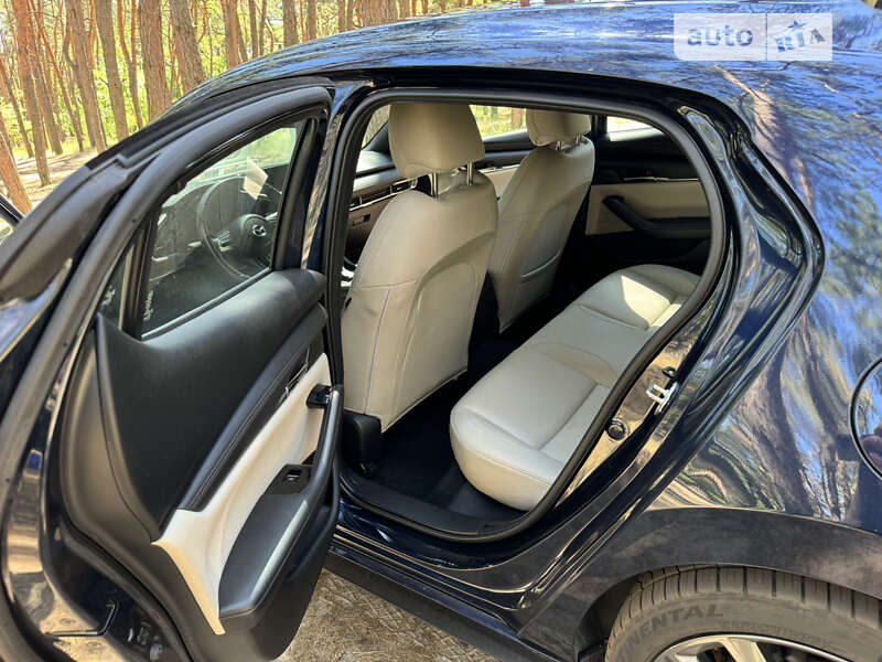 Хэтчбек Mazda 3 2019 в Днепре