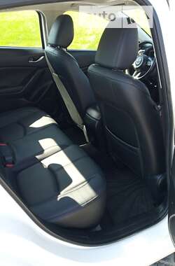 Седан Mazda 3 2016 в Днепре
