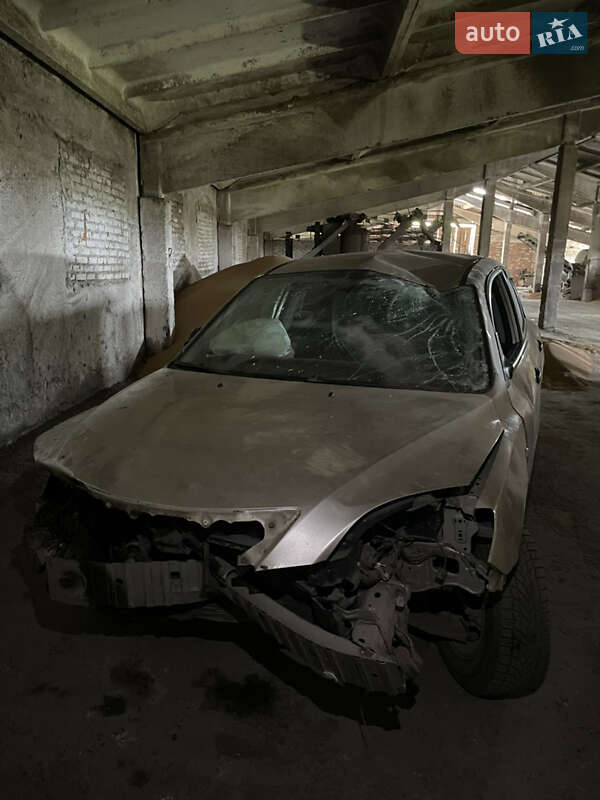 Хэтчбек Mazda 3 2006 в Гайсине