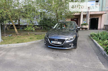 Седан Mazda 3 2014 в Киеве