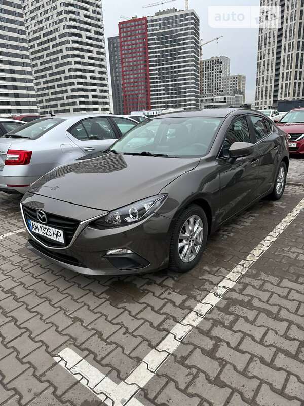 Седан Mazda 3 2016 в Києві фото 10 Седан Mazda 3 2016 в Києві