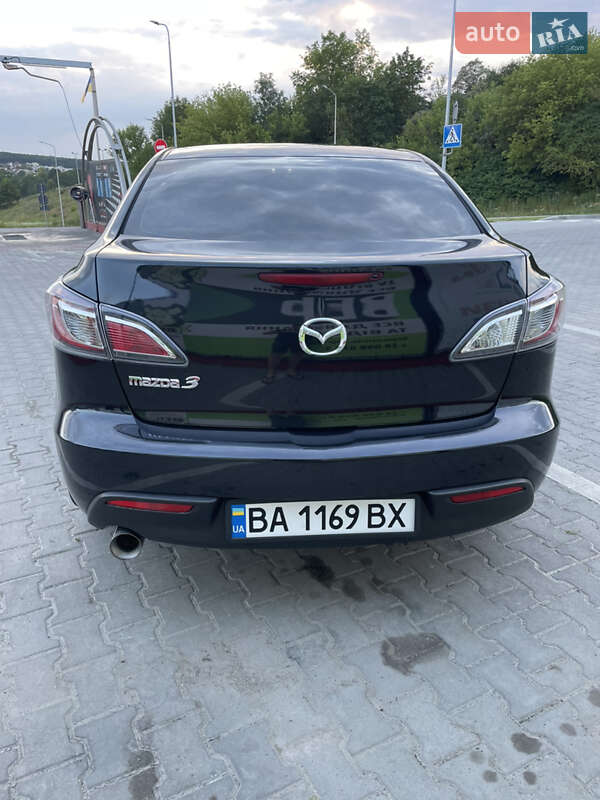 Седан Mazda 3 2010 в Тернополі