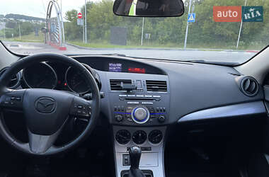 Седан Mazda 3 2010 в Тернополі