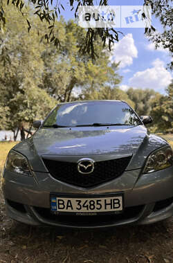 Хэтчбек Mazda 3 2003 в Гайвороне