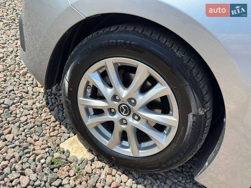 Седан Mazda 3 2016 в Одесі