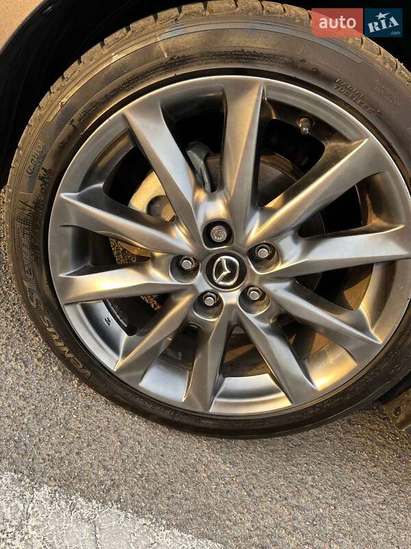 Хэтчбек Mazda 3 2017 в Запорожье