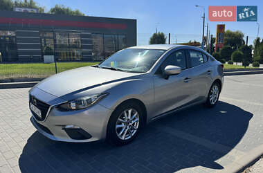 Седан Mazda 3 2016 в 