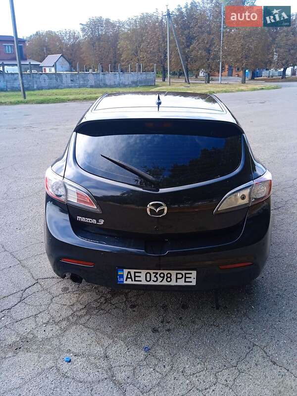 Хэтчбек Mazda 3 2009 в Никополе