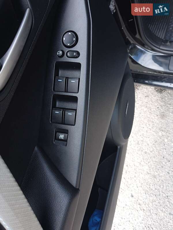 Хэтчбек Mazda 3 2009 в Никополе