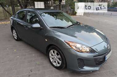 Седан Mazda 3 2012 в Киеве