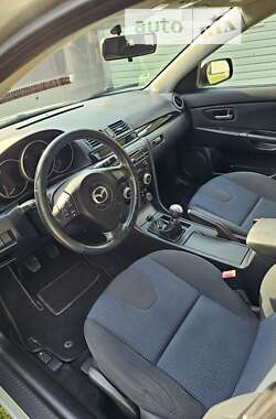 Хэтчбек Mazda 3 2005 в Косове