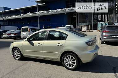 Седан Mazda 3 2008 в Києві