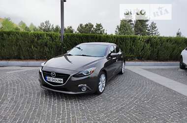 Седан Mazda 3 2014 в Днепре