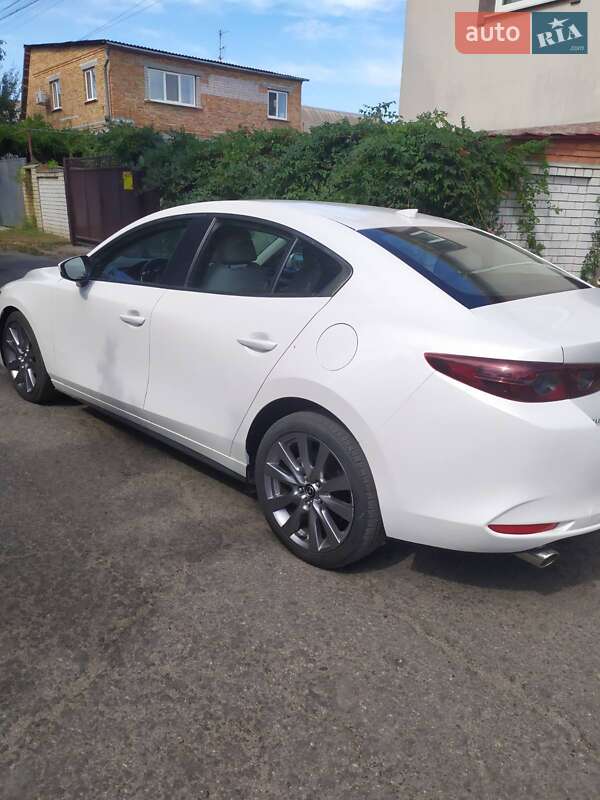 Седан Mazda 3 2019 в Днепре