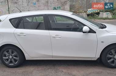 Хэтчбек Mazda 3 2010 в 