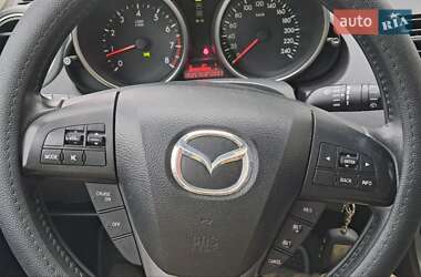 Хэтчбек Mazda 3 2010 в 