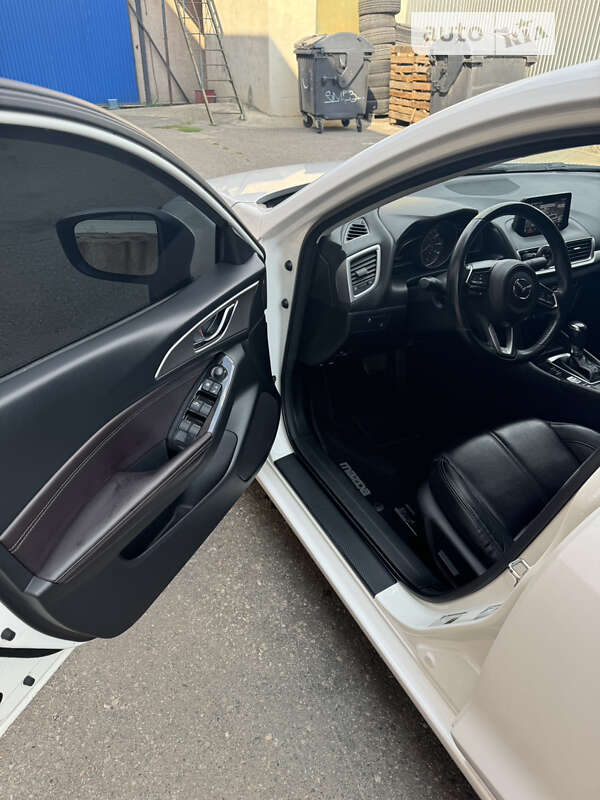 Седан Mazda 3 2018 в Одессе фото 11 Седан Mazda 3 2018 в Одессе