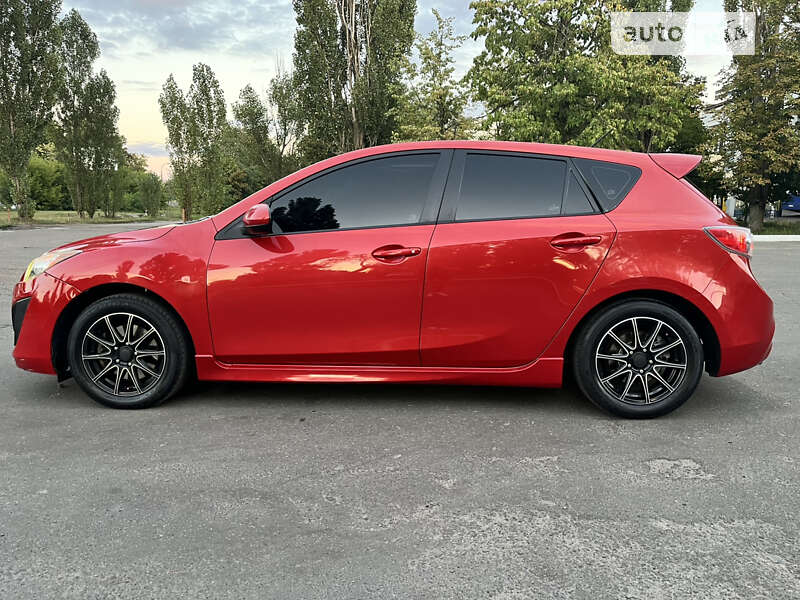 Хэтчбек Mazda 3 2011 в Киеве