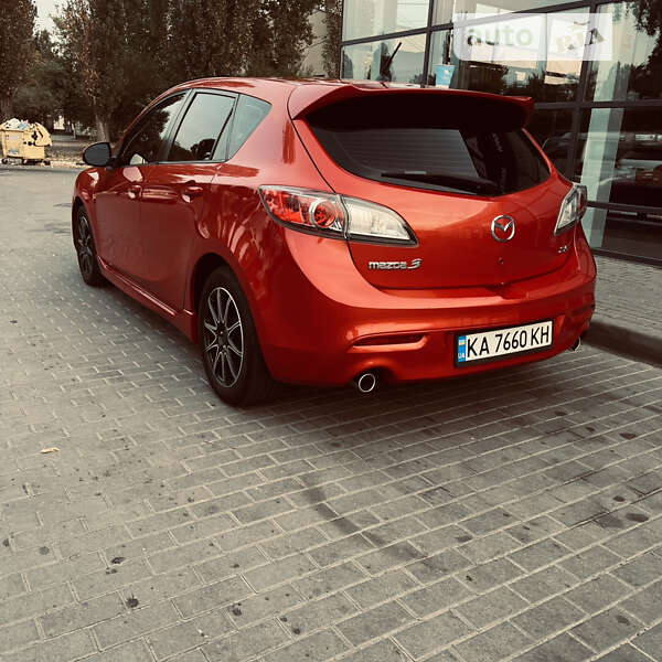 Хэтчбек Mazda 3 2011 в Киеве