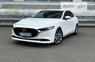 Седан Mazda 3 2019 в Киеве