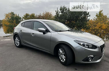 Хетчбек Mazda 3 2015 в Кременчуці