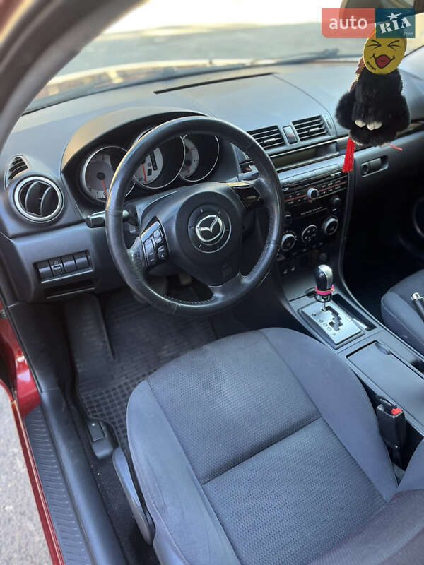 Седан Mazda 3 2008 в Кривом Роге