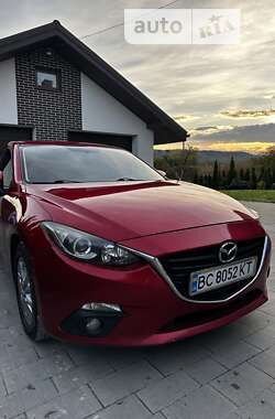 Седан Mazda 3 2015 в Львові