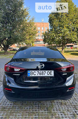 Седан Mazda 3 2017 в Львове