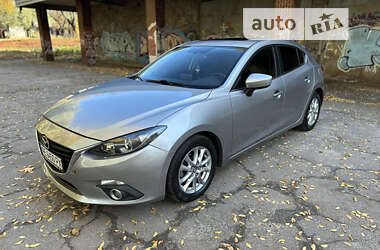 Хетчбек Mazda 3 2015 в Дніпрі