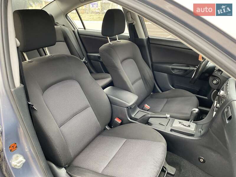 Седан Mazda 3 2007 в Сумах