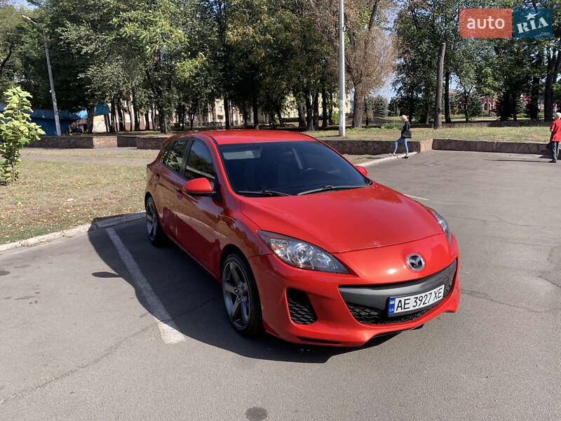 Хетчбек Mazda 3 2011 в Кам'янському