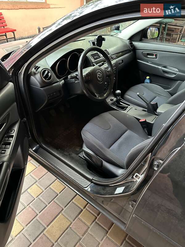 Хэтчбек Mazda 3 2005 в Запорожье