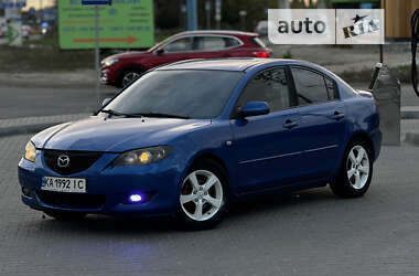 Седан Mazda 3 2004 в Киеве