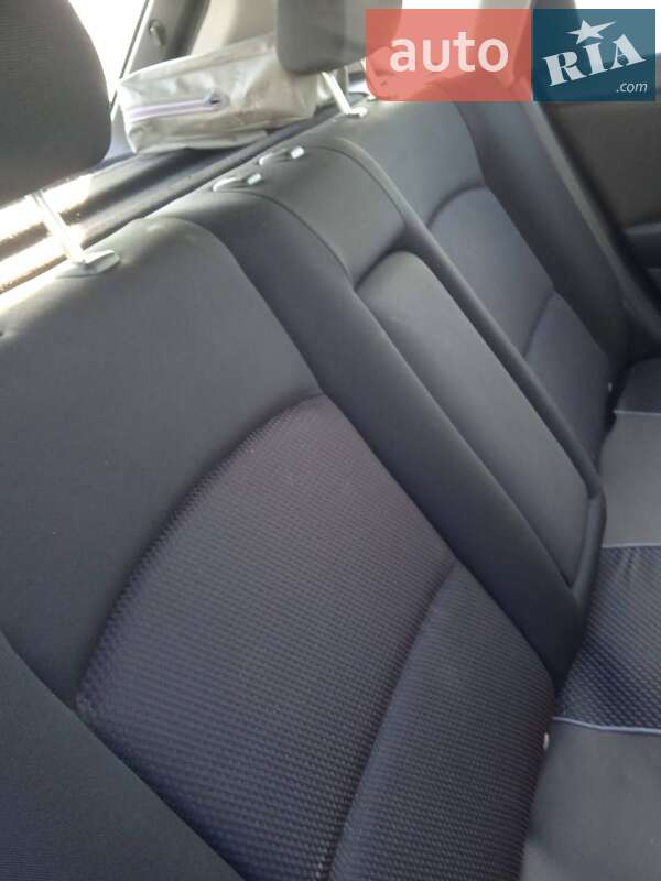 Хетчбек Mazda 3 2006 в Івано-Франківську