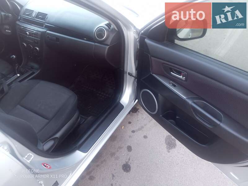 Седан Mazda 3 2006 в Умани