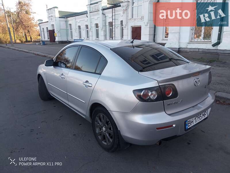 Седан Mazda 3 2006 в Умани
