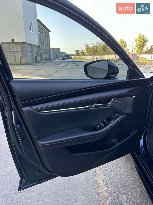 Хэтчбек Mazda 3 2019 в Кременчуге