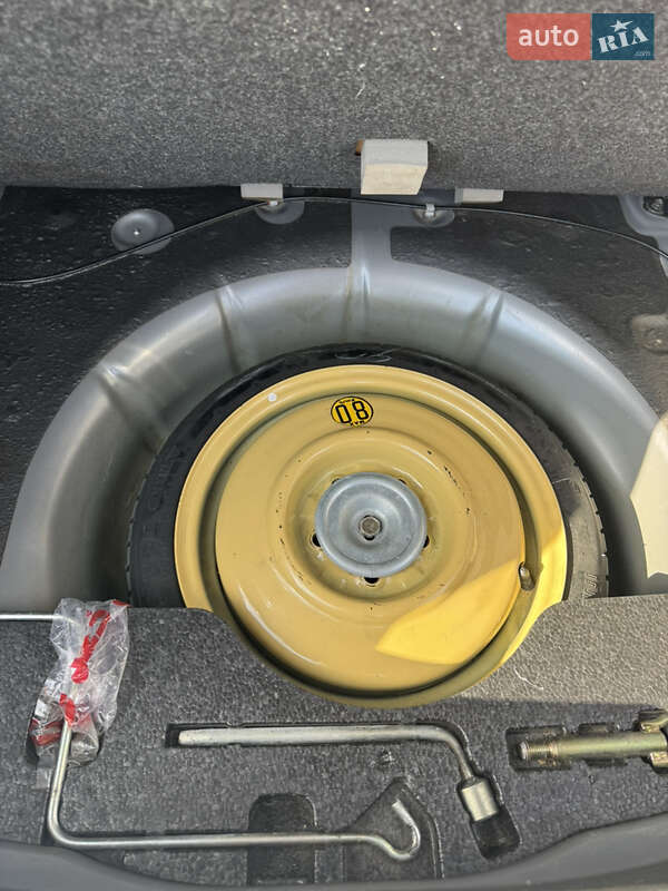 Хэтчбек Mazda 3 2005 в Одессе