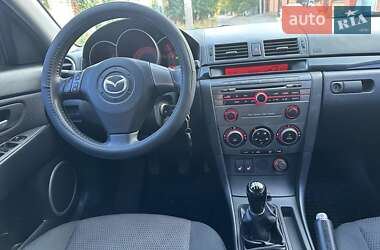 Седан Mazda 3 2008 в Харкові