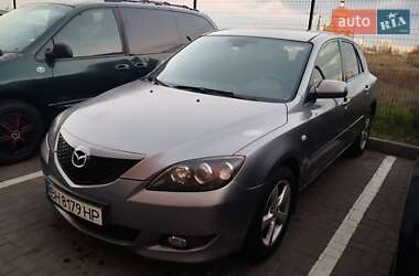 Хэтчбек Mazda 3 2004 в Черноморске