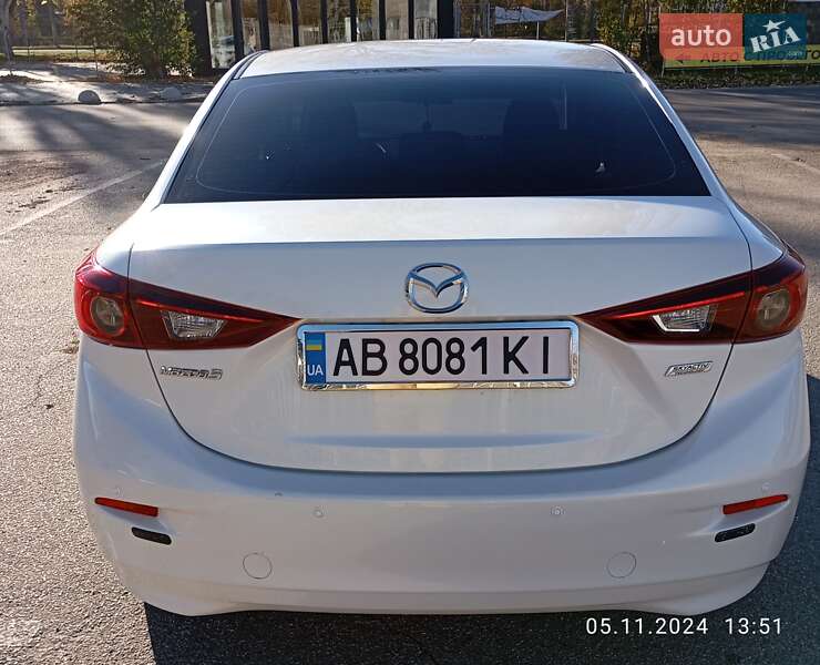 Седан Mazda 3 2014 в Херсоне