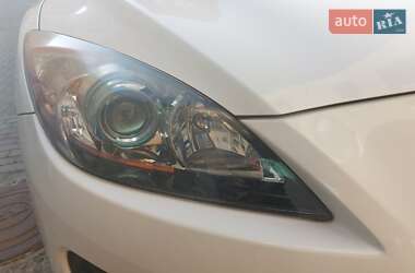 Седан Mazda 3 2012 в 