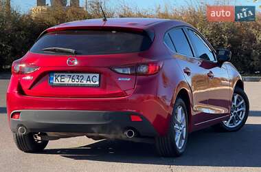 Хэтчбек Mazda 3 2015 в 