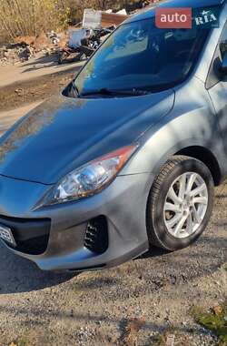 Седан Mazda 3 2011 в Варве