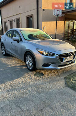 Седан Mazda 3 2016 в Сокільниках