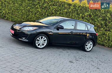 Хэтчбек Mazda 3 2011 в Стрые