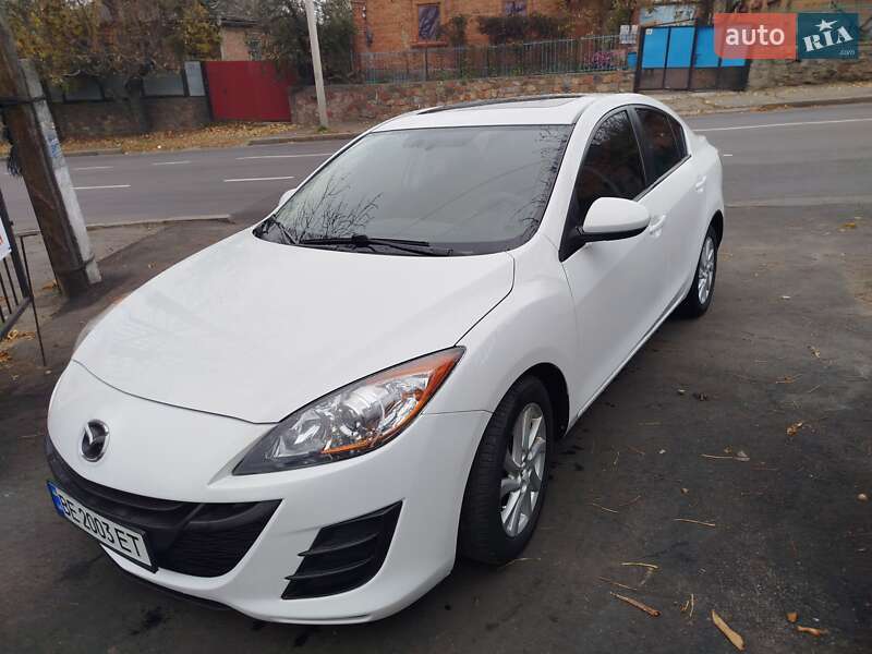 Седан Mazda 3 2012 в Первомайську