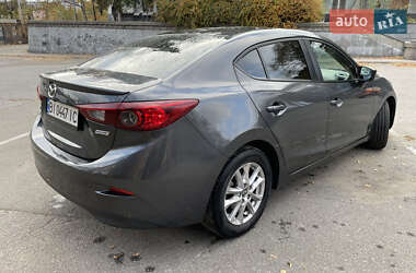 Седан Mazda 3 2014 в Киеве