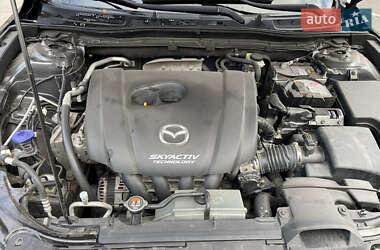 Седан Mazda 3 2014 в Киеве